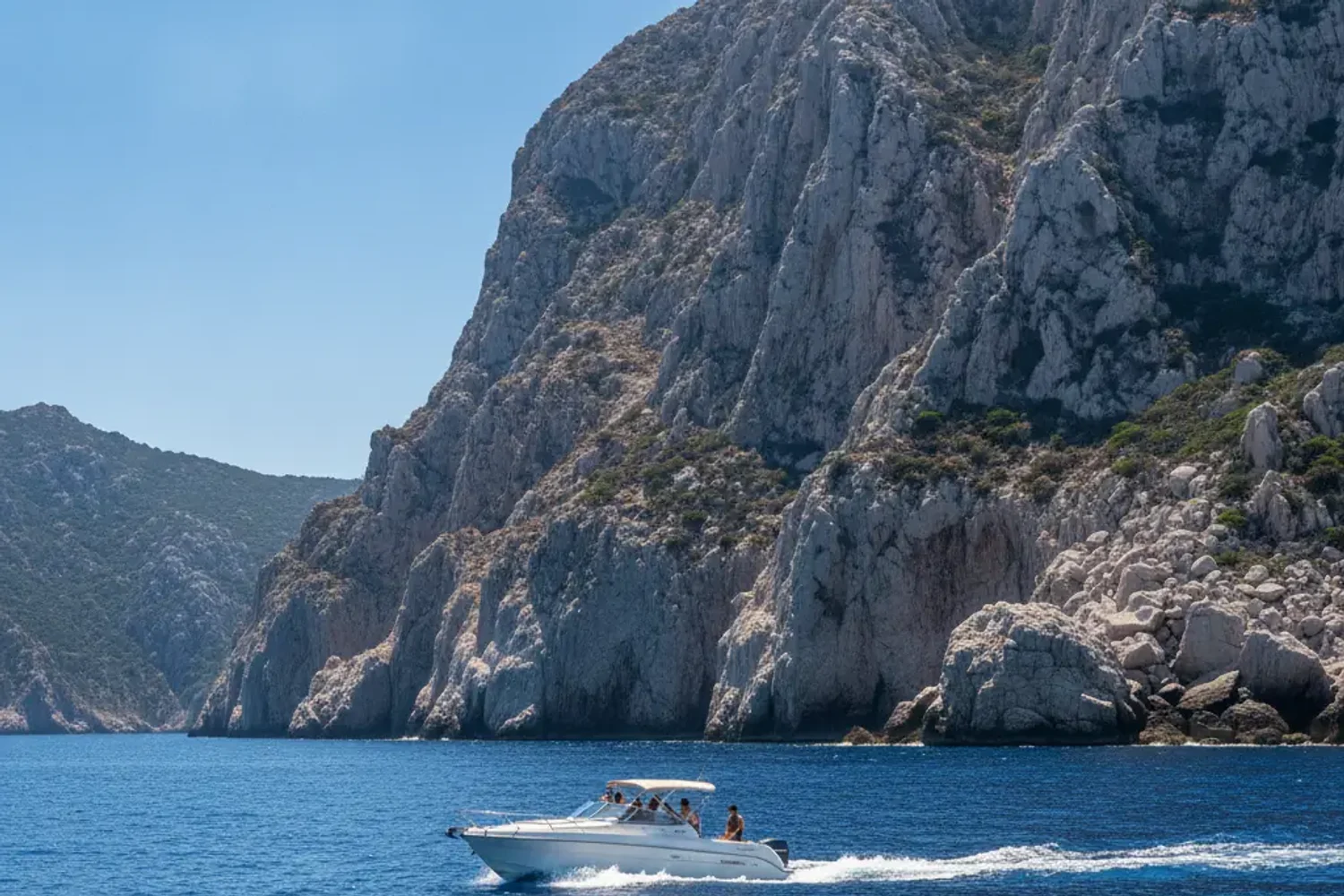Corsica & Lavezzi Excursion in Palau, Sardinia